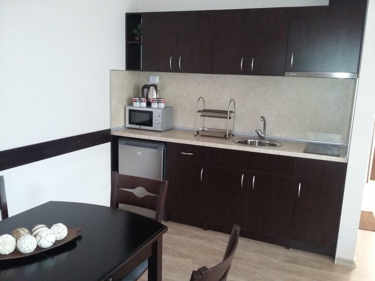 Guest House Ideal ساباريفا بانيا المظهر الخارجي الصورة