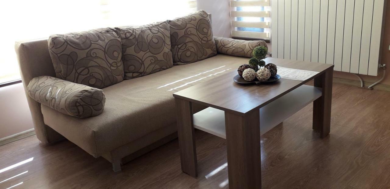 Guest House Ideal ساباريفا بانيا المظهر الخارجي الصورة
