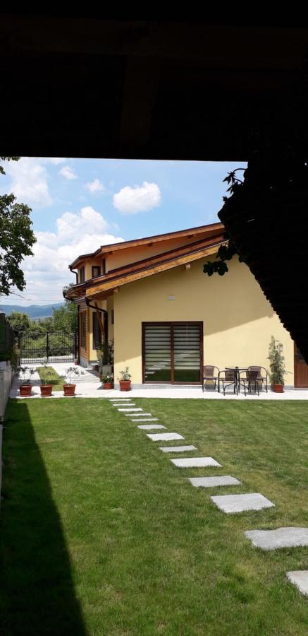 Guest House Ideal ساباريفا بانيا المظهر الخارجي الصورة