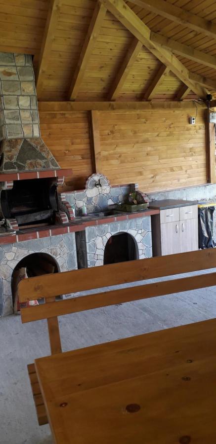 Guest House Ideal ساباريفا بانيا المظهر الخارجي الصورة